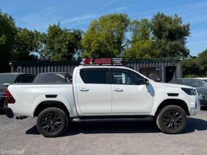241 TOYOTA HILUX GR - Image 3