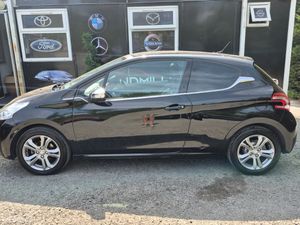 Peugeot 208 1.2 VTI Allure - Image 3