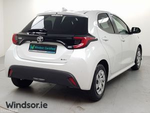 Toyota Yaris Totota Yaris Hybrid Auto - Image 4
