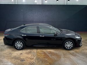 Toyota Camry 2.5 HYBRID AUTOMATIC - CRUISE CONTROL - Image 2