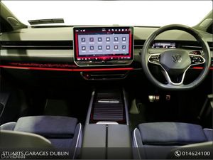 Volkswagen ID.7 *ONLY 16, 100KM* MATCH PRO FINISHE - Image 4