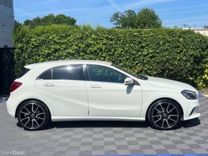 Mercedes-Benz A-Class A180 AMG-STYLE 1.6 AUTO // N - Image 2