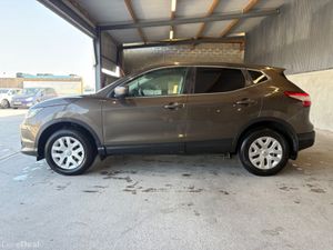 Nissan Qashqai QASHQAI 1.5 DSL XE E6 4DR - Image 2