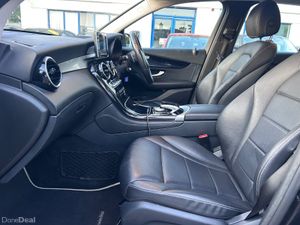 2019 MERCEDES GLC 220d AMG 4MATIC - Image 4