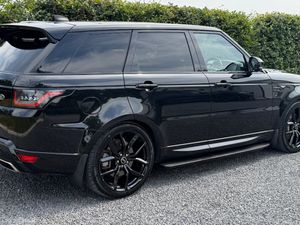 2021 Range Rover Sport P400 HSE Dynamic Pan Roof - Image 3