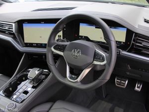 Touareg R line Black Edition * 286Bhp Tdi 2 seater - Image 3