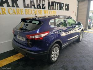 Nissan Qashqai 1.5 DSL XE 4DR - Image 4