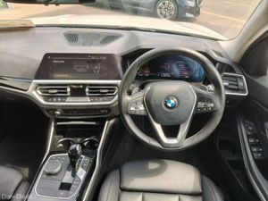 BMW 3-Series 320d SE Saloon - Image 4