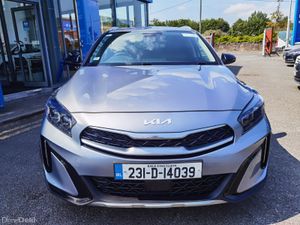 KIA XCEED 1.6 AUTOMATIC PETROL PLUG-IN HYBRID - Image 2