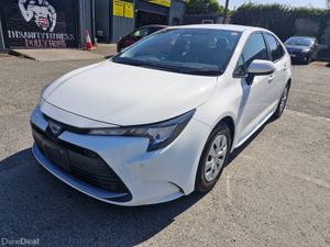 2024 Toyota Corolla 1.8L Hybrid Low Miles Fresh NC - Image 2