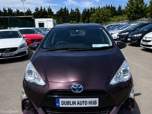 TOYOTA  AQUA  2015 1.5 HYBRID - Image 2