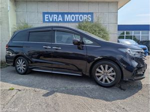 Honda Odyssey ABOLSUTE 7 SEATER AUTOMATIC HYBRID 2 - Image 3