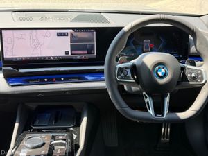 BMW 5-Series 530e M Sport Saloon - Image 4