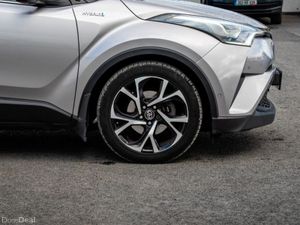 Toyota C-HR DYNAMIC - Image 3