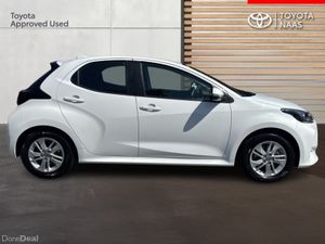 Toyota Yaris Yaris Hybrid 115 Luna - Image 3