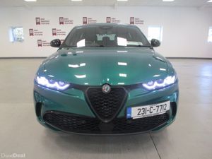 Alfa Romeo Tonale VELOCE 1.3 PHEV AWD 280 BHP 2023 - Image 4