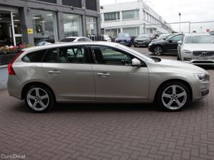 2017 VOLVO V60 D4 2.0 5DR ESTATE AUTOMATIC - Image 3