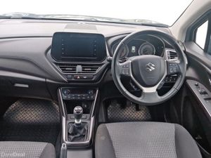 Suzuki SX4 S-Cross Hybrid SZ4 MT - Image 2