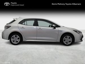 Toyota Corolla HYBRID LUNA H/B 4DR AUTO - Image 3