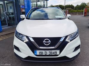 NISSAN QASHQAI 1.5 DSL SV AUTO DIESEL **PAN ROOF** - Image 2