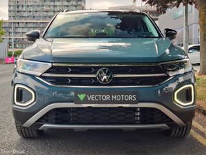 Volkswagen T-Roc 2.0 TDI STYLE AUTO 12 MONTH WARRA - Image 4