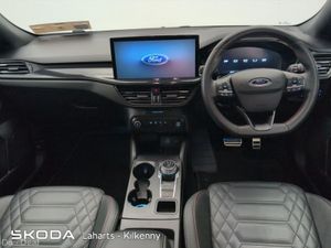 Ford Focus ST-LINE VIGNALE 1.5TD120 *HEATED SPORTS - Image 4