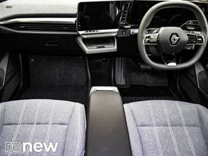 Renault Megane E-TECH Equilibre EV40 - Image 3
