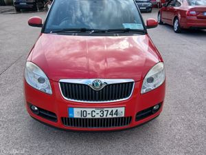 Skoda Fabia 2010 - Image 2