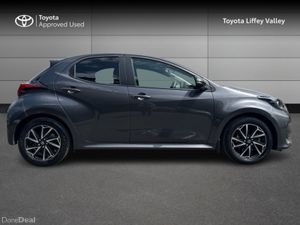 Toyota Yaris YARIS HYBRID LUNA SPORT - Image 3