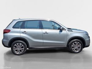 Suzuki Vitara 1.4 Hybrid SZ4 MT - Image 2