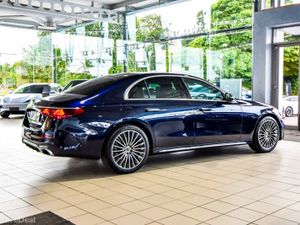 Mercedes-Benz E-Class Demo E300de AMG Plus 20" All - Image 2