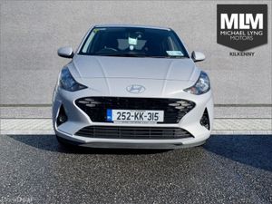 Hyundai i10 Deluxe Plus - Image 2