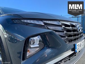 Hyundai Tucson ix35 Executive 5DR - Image 4