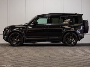 232 Land Rover Defender S P400e - Image 3