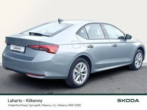 Skoda Octavia SELECTION 1.5TSI 115HP *WIRELESS CAR - Image 3