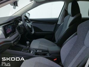 Skoda Octavia SELECTION+ 1.5TSI 150HP *REAR CAMERA - Image 4