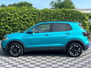 Volkswagen T-Cross STYLE 1.0 TSI AUTO // FULL SERV - Image 3