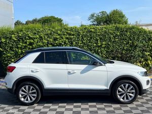 Volkswagen T-Roc DESIGN 2.0 TDI AUTO // FULL SERVI - Image 2