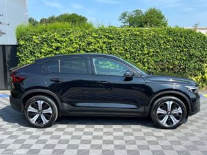 Volvo C40 CORE RECHARGE // SERVICE HISTORY // PANO - Image 3