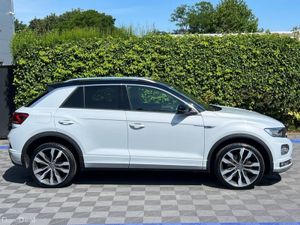 Volkswagen T-Roc R-LINE 2.0 TDI AUTO // SERVICE HI - Image 2