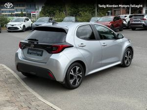 Toyota Yaris Yaris HEV Sport - Image 2