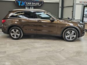 17 MERCEDES BENZ GLC 220 D 4MATIC - Image 4
