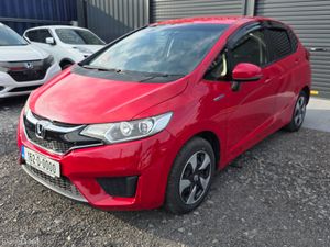Honda Fit Hybrid Automatic Low Miles - Image 4