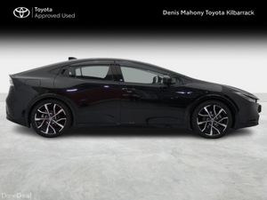 Toyota Prius PHEV - Image 3
