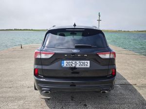 Ford Kuga St-line X 5D 1.5TD120 S6.2 M6 - Image 4