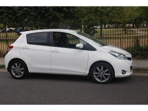Toyota Yaris 1.3 1/2 Leather - Park Camera -Phone - Image 4