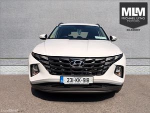Hyundai Tucson ix35 Executive 5DR - Image 2