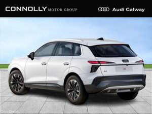 Audi Q3 E-HYBRID SE 200kW A/T ~TECH PACK~ - Image 2