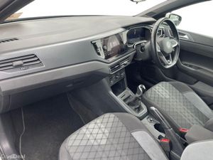 Volkswagen Polo 1.0 TSI 95HP R-Line - Image 4