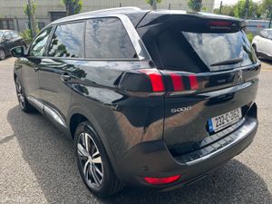Peugeot 5008 2023 - Image 4